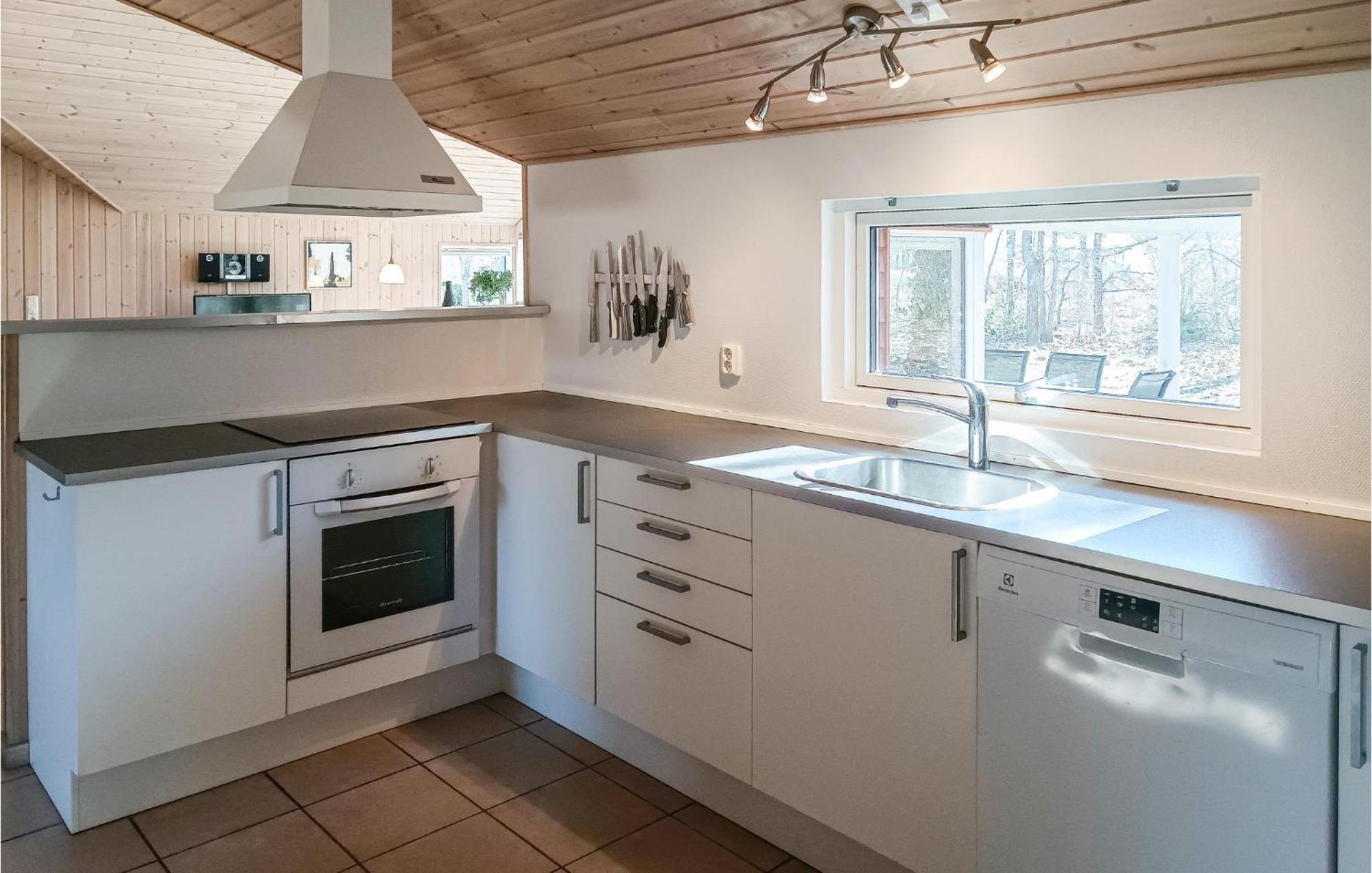 Beautiful Home In Koepingsvik With Kitchen Ngoại thất bức ảnh